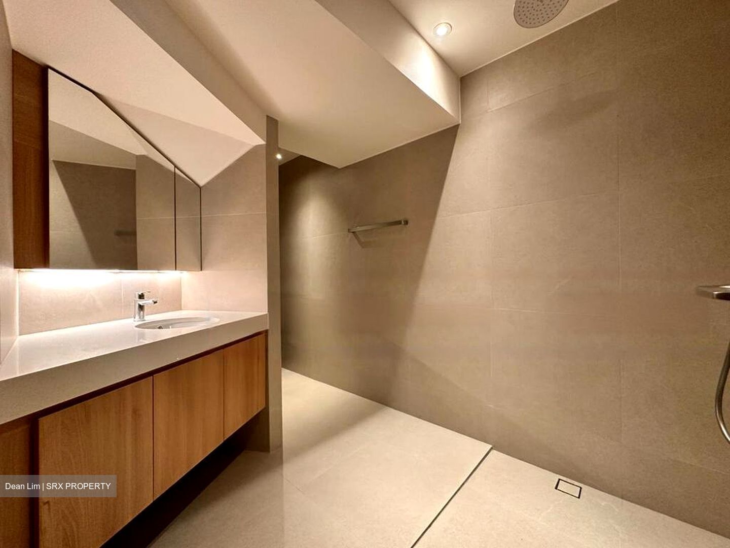 Opera Estate (D15), Terrace #441234081